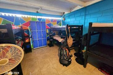 پانسیون Casa Isayoba