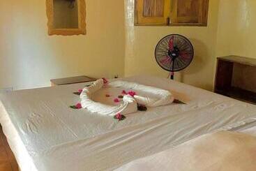 پانسیون Room In Cabin   Cabana With Breakfast And Pool On The Beach