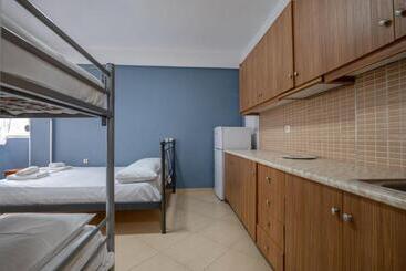 پانسیون Zana Guesthouse