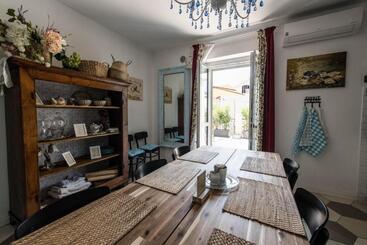 تختخواب و صبحانه Guest House   Il Cedro Reale