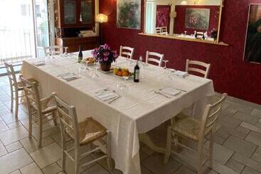 تختخواب و صبحانه Guest House   Il Cedro Reale