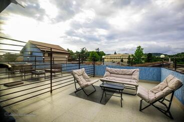 هتل Balcony