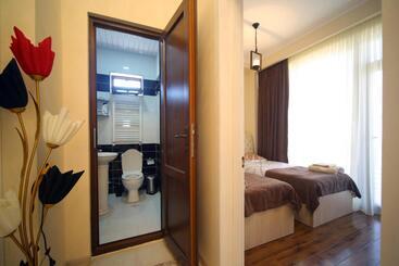 هتل Balcony