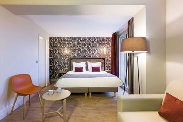 هتل Best Western La Porte Des Chateaux