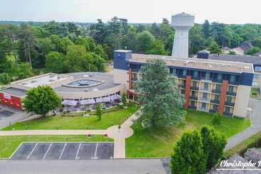 هتل Best Western La Porte Des Chateaux