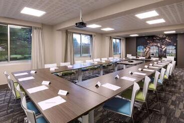 هتل Best Western La Porte Des Chateaux