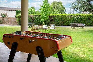 هتل Best Western La Porte Des Chateaux