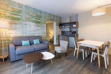 هتل Best Western La Porte Des Chateaux