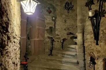 تختخواب و صبحانه Burg Hermannstein   Queens Room