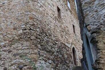 تختخواب و صبحانه Burg Hermannstein   Queens Room