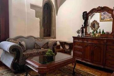 تختخواب و صبحانه Burg Hermannstein   Queens Room