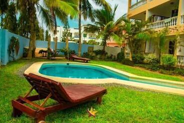 تختخواب و صبحانه Occupant Apartments