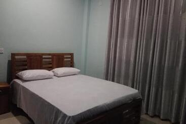 هتل Nightingale Inn