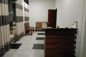 هتل Nightingale Inn