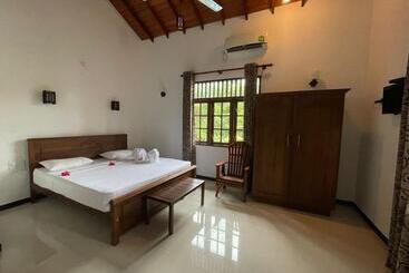 هتل Paradise Stays Bentota