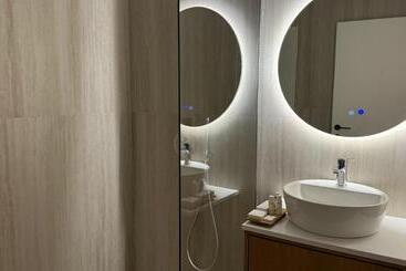 هتل Serenity Rooms
