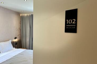 هتل Serenity Rooms