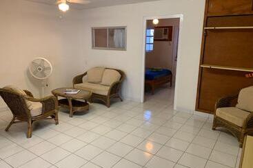 مُتل Fun In The Sun Apartments