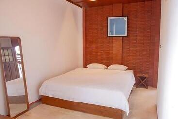 Nyaman Hostel