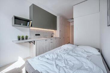 P One Apartments   Self Check In