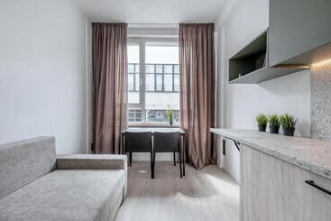 P One Apartments   Self Check In