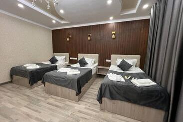 پانسیون Nur Guest House
