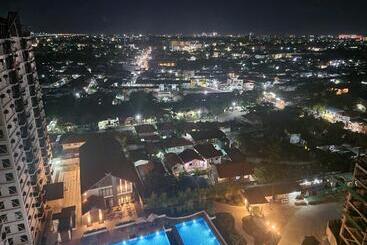 Royal Ocean Crest