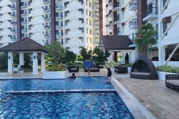 Royal Ocean Crest