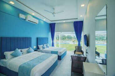 Seaborne Beach Resort