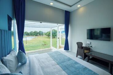 Seaborne Beach Resort
