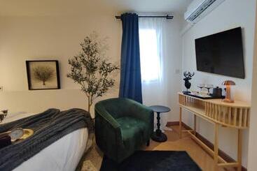 The Motuga Hostel Bangkok