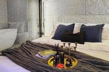 The Motuga Hostel Bangkok