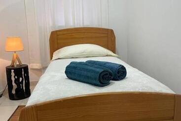 تختخواب و صبحانه Casa Estrela Sea & Art Guesthouse