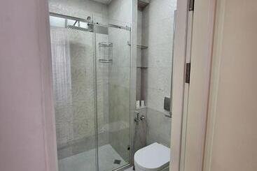 هتل Apartment Vip Park Azure Residence