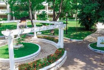 هتل Riviera Del Mar