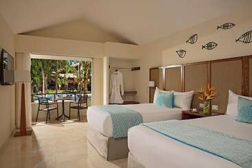 هتل Riviera Del Mar