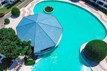 هتل Riviera Del Mar