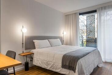 هتل آپارتمان We The People Palermo Hollywood