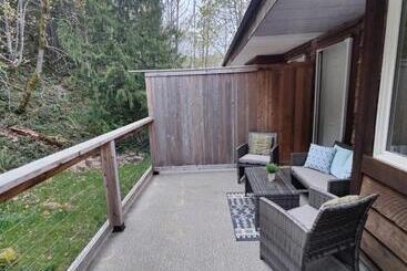 تختخواب و صبحانه Hummingbird Lodge Bnb