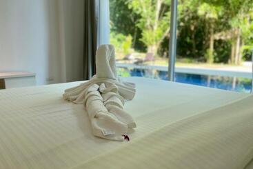 Grand Kamala Falls C3 12 Condo 2 Br Pool Access