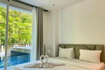 Grand Kamala Falls C3 12 Condo 2 Br Pool Access