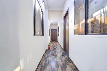 فندق Fabexpress Nishesh Tower