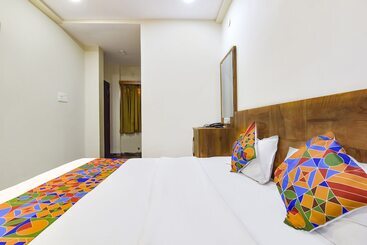 فندق Fabexpress Nishesh Tower