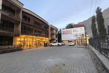 هتل Harriot Skardu