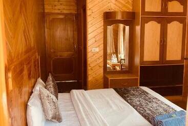 בית מלון כפרי Pine View Cottage & Cafe, Mussoorie   Blissful View From Rooms