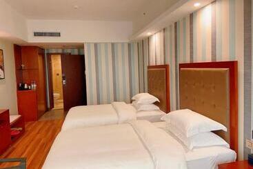هتل Poltton International Apartment City Center Wanda Plaza Branch