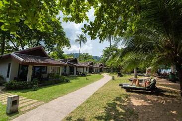 Nang Thong Bay Resort