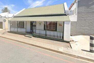 פנסיון Bargain Accommodation