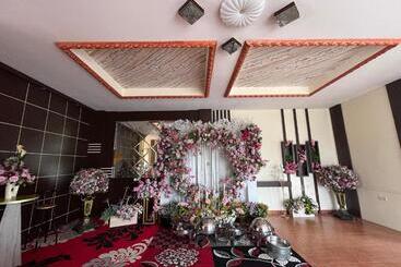 پانسیون Villa Zahira & House 2