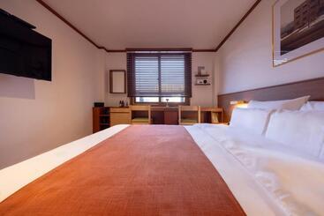 Surim Hotel Sokcho By Aank